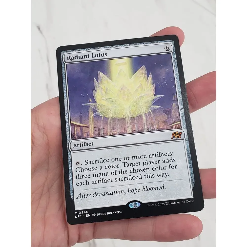 Radiant Lotus Aetherdrift Regular Art Mythic‎ Lightly Played